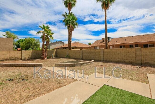 Building Photo - 1259 W Kiva Ave