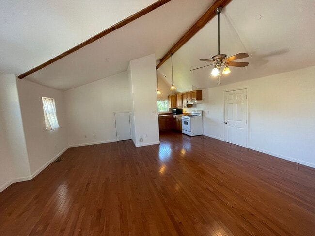 Building Photo - 837 Bantam Way