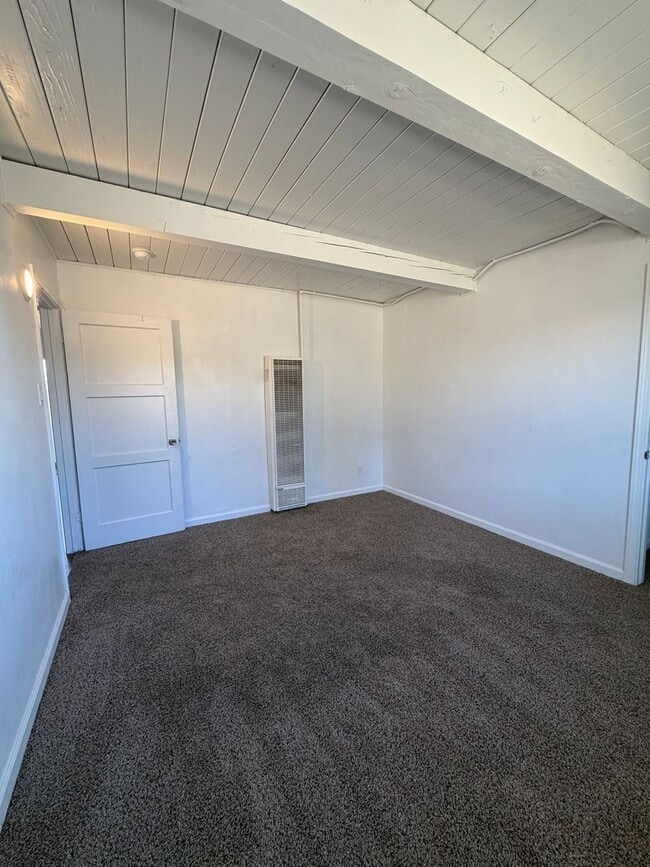 Building Photo - Adorable 2 bedroom 1 bath in Reno