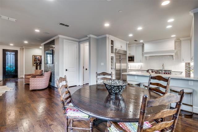 Building Photo - 4518 Normandy Ave