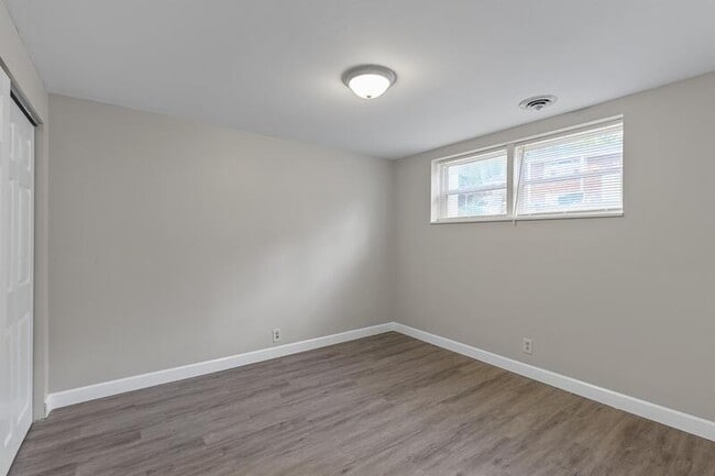 Building Photo - 1035 Woodland Trails Dr