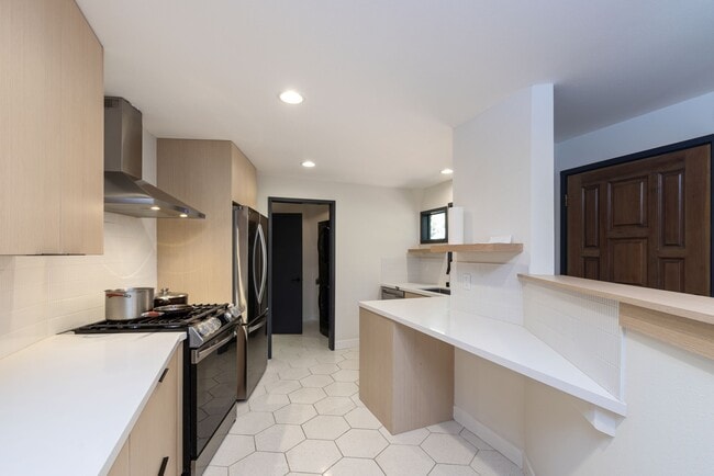 Building Photo - 250 Homestead Trl