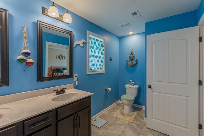 Building Photo - Pet Friendly Three Bedroom!