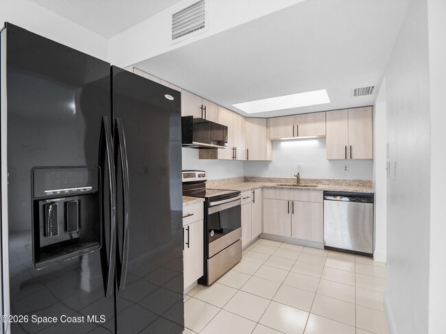 Building Photo - 168 Ulster Ct