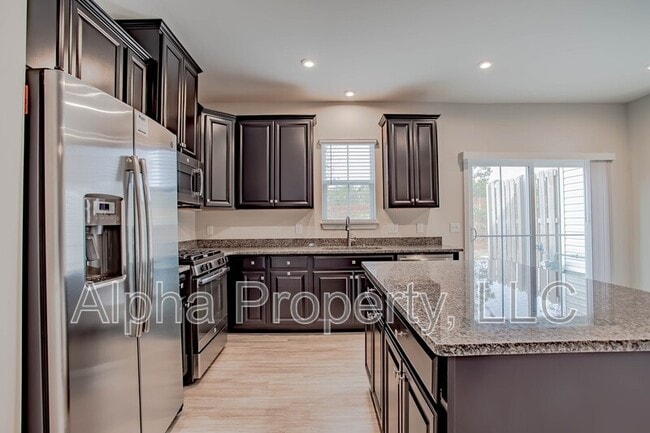 Building Photo - 219 Clearwood Dr