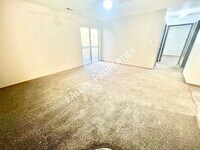 Building Photo - 904 Riverfront Rd