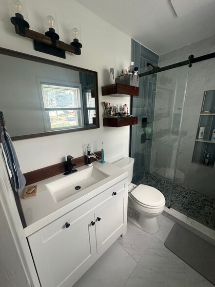 Building Photo - 1873 Brookwood Rd