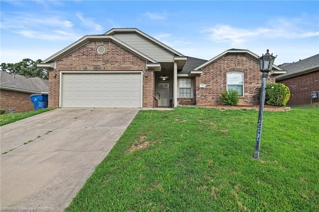 Building Photo - 7514 Red Pine