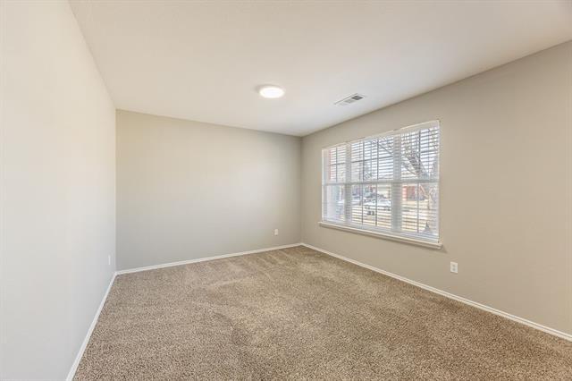 Building Photo - 2831 Grandview Dr