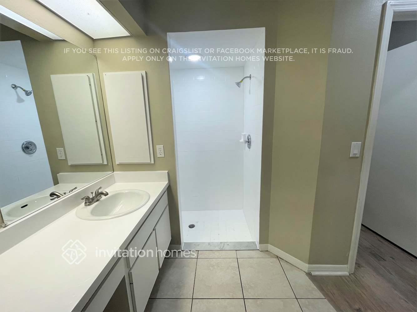 Building Photo - 385 Atwater St