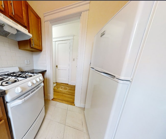 Building Photo - 1149 Commonwealth Ave