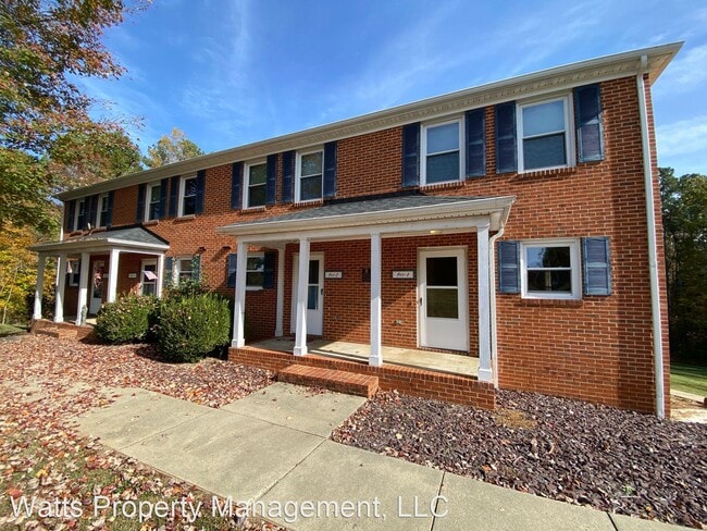 Primary Photo - 2 br, 1.5 bath House - 901-1 Red Hill Rd