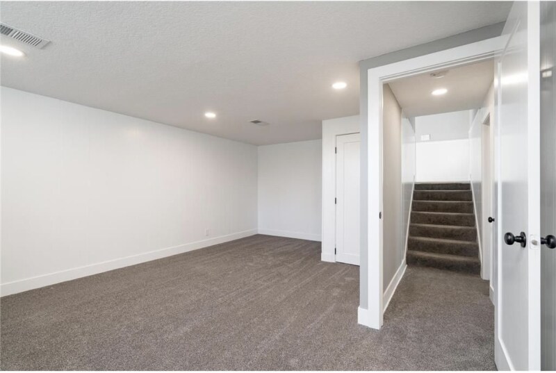 Building Photo - 4248 Regent Ave N