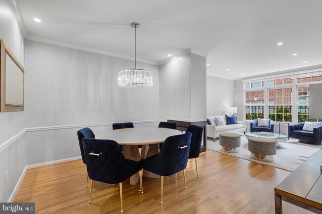 Building Photo - 1507 N Colonial Terrace