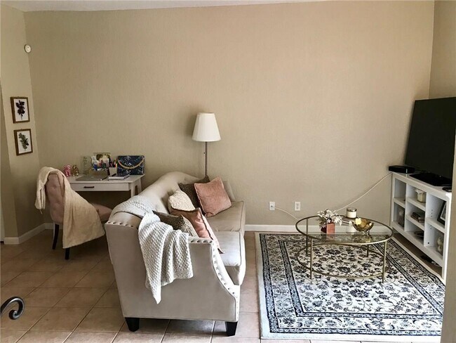 Building Photo - 1306 N Santa Catalina Cir