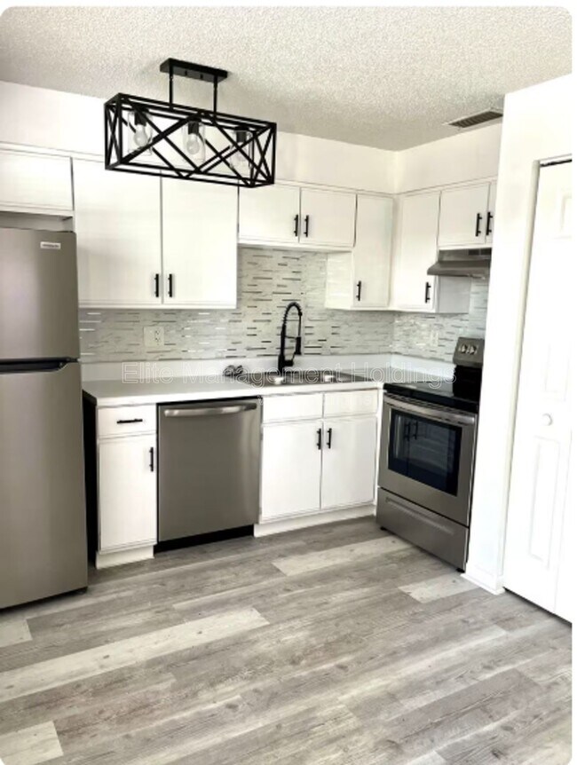 Building Photo - 1497 40th Ave