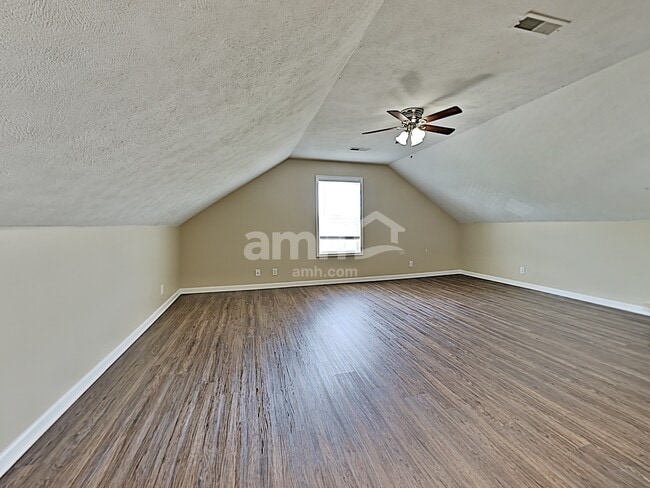 Building Photo - 3647 Cindy Jo Dr S