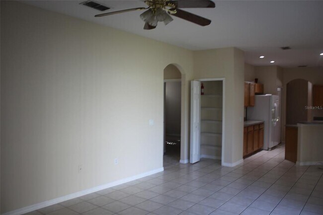 Building Photo - 4352 Fox Glen Loop