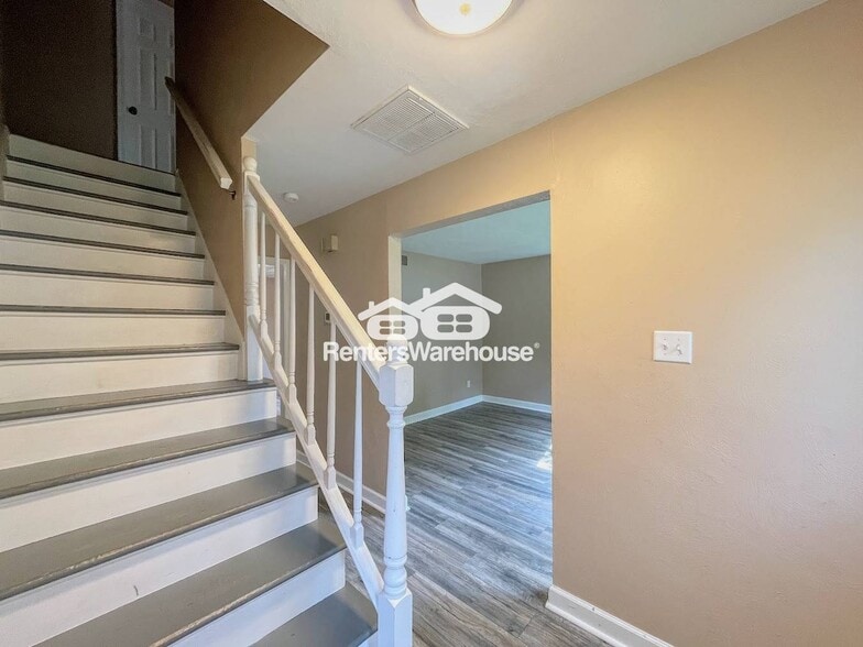 Building Photo - 5736 Avalon Woods Dr