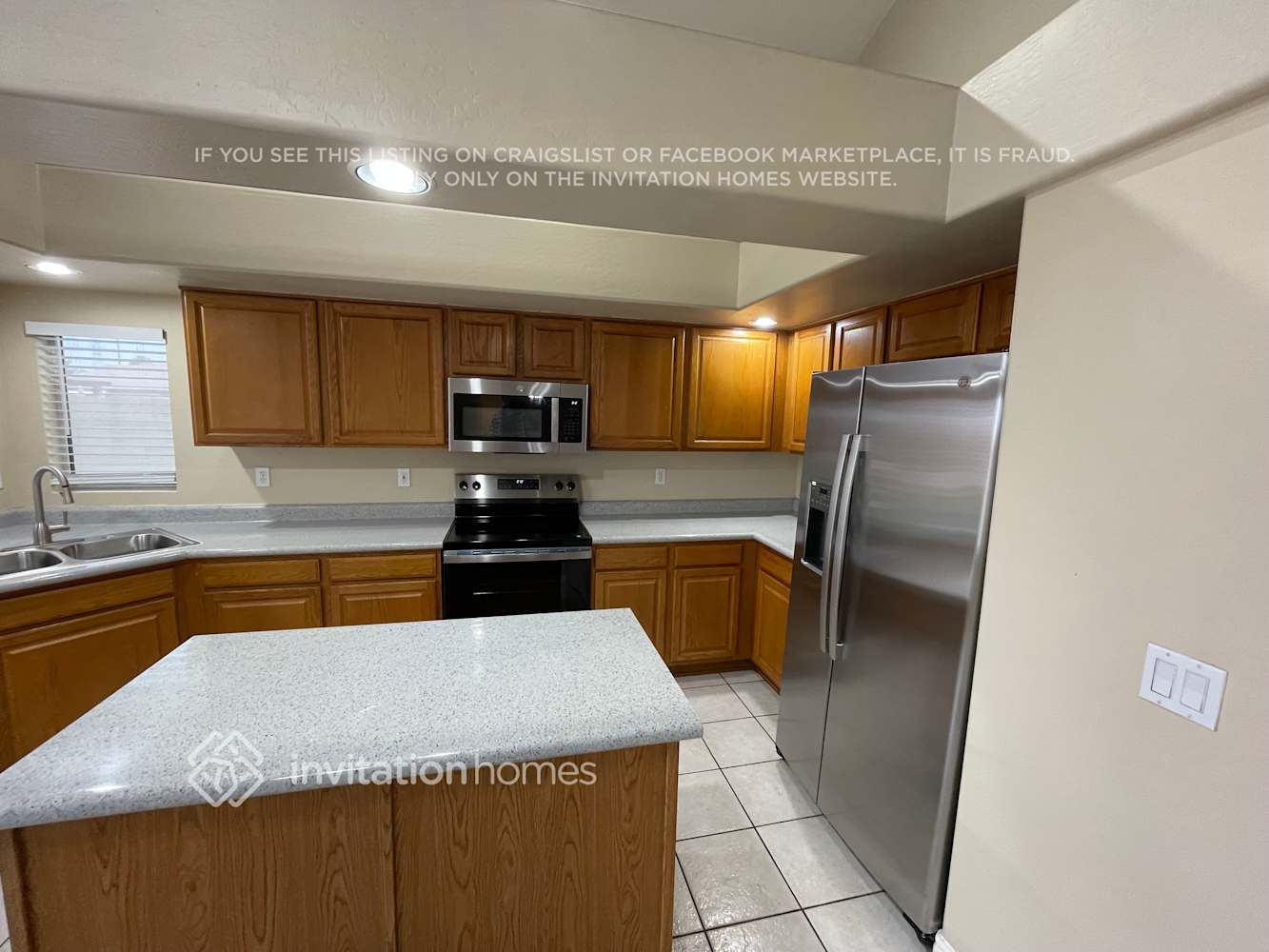 Building Photo - 10901 Hayward Ave