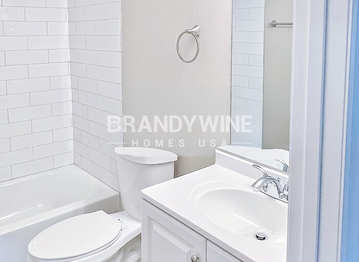 Building Photo - 439 Moby Dick Dr N