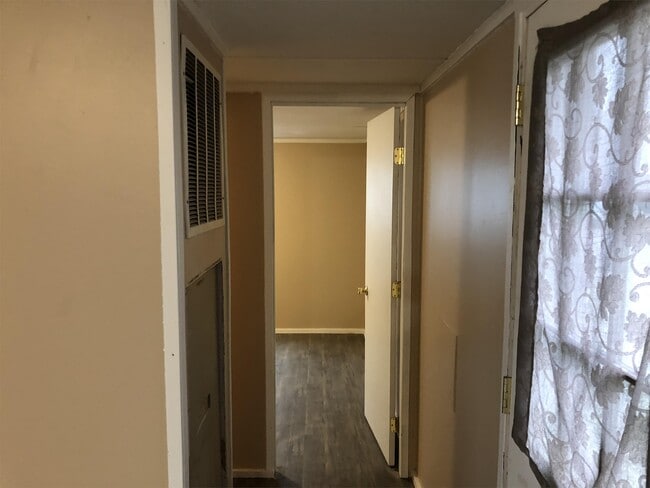 Building Photo - 57 Volewood Ln