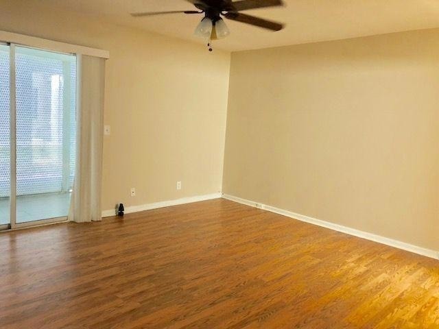 Building Photo - 1067 Cornwall D