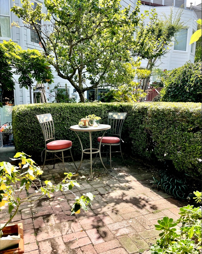 Building Photo - 2937 Scott St