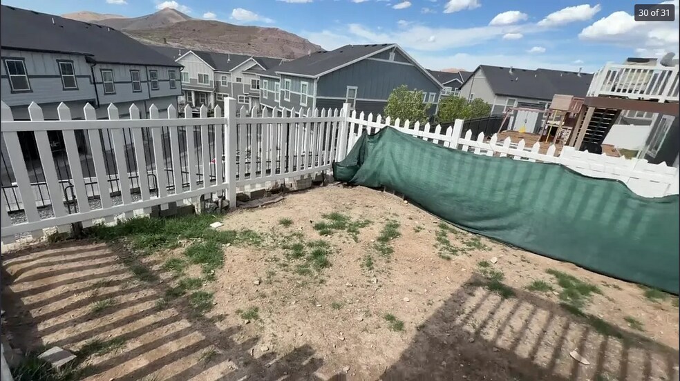 Building Photo - 9337 N Tampa Dr