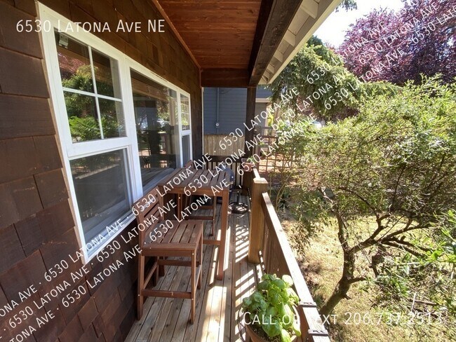 Building Photo - 6530 Latona Ave NE