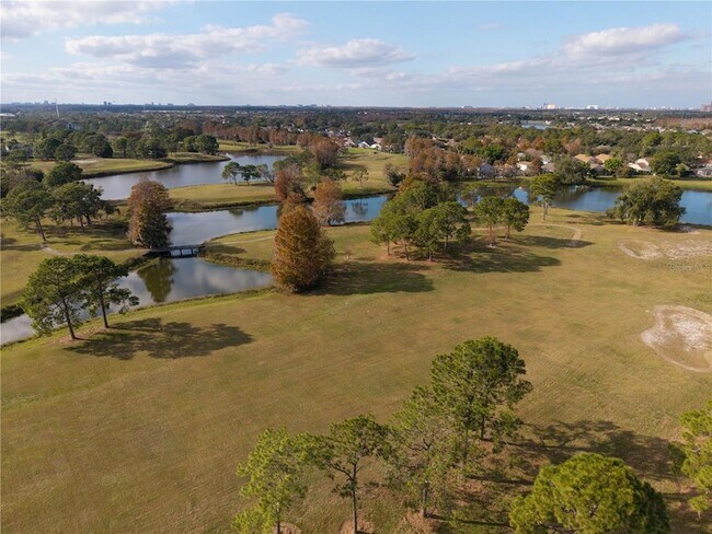 Building Photo - 13838 Fairway Island Dr