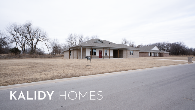 Building Photo - 307 Kirks Holw