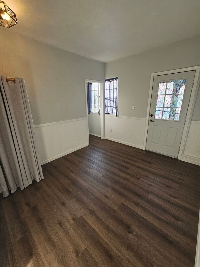 Building Photo - Lakeport rental