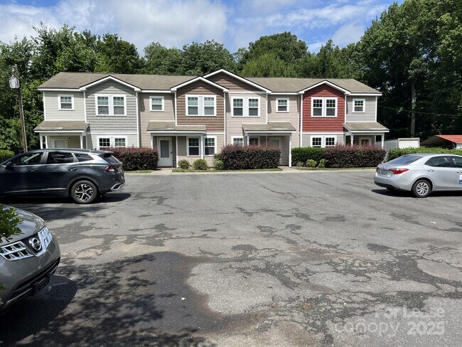 Building Photo - 311 Drury Dr