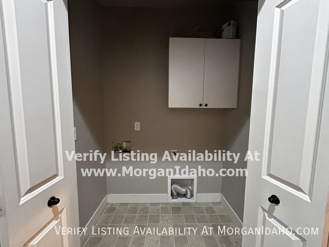 Building Photo - 10249 W Kingsbriar Dr