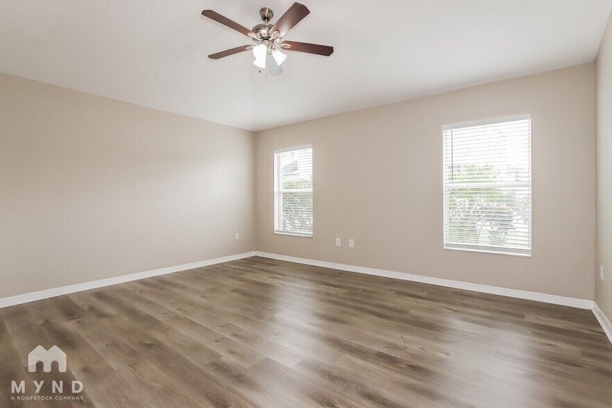 Building Photo - 12526 Cricklewood Dr