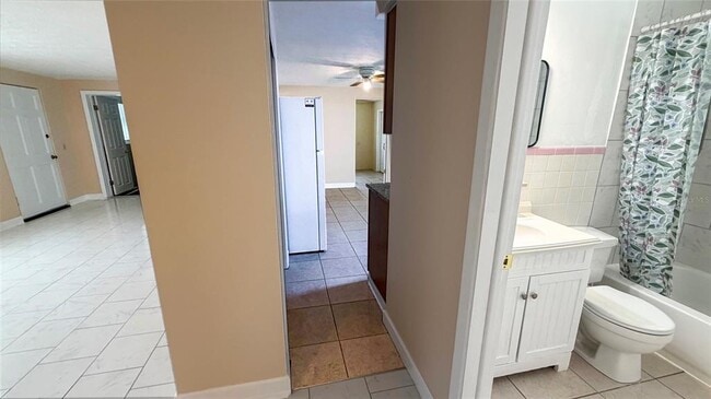 Building Photo - 4102 Highland Loop