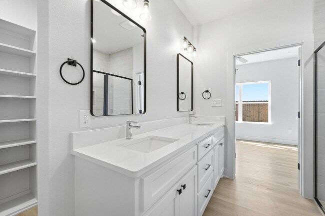 Building Photo - 6525 Inverness St