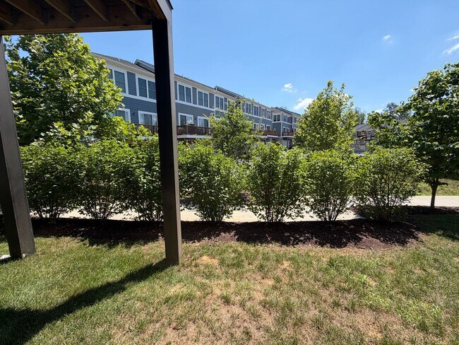 Building Photo - 3155 Horizon Rd