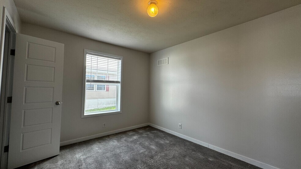 Building Photo - 2216 Osprey Pl NW