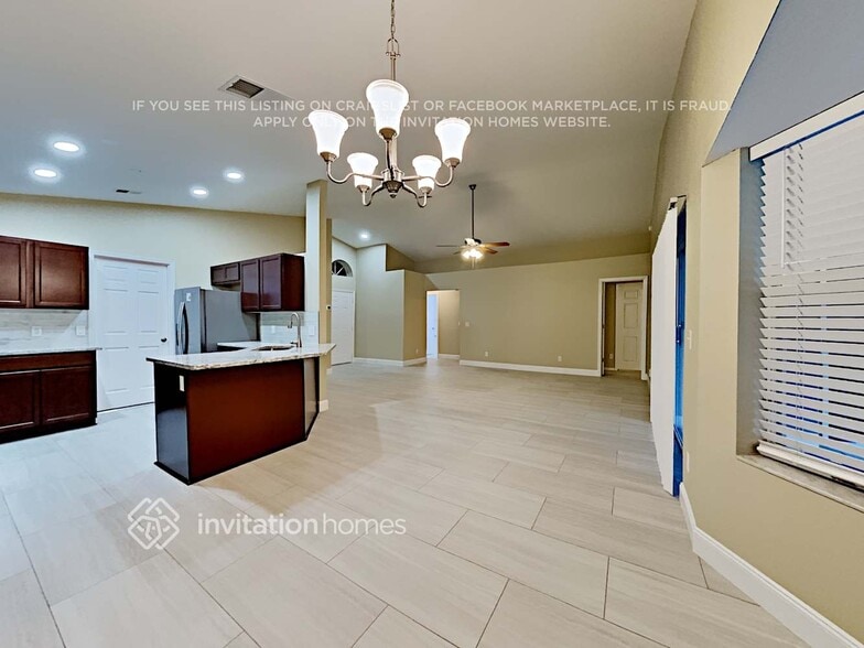 Building Photo - 12863 Downstream Cir
