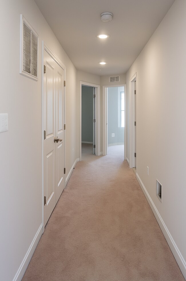 Building Photo - 23788 Myrtle Glen Way