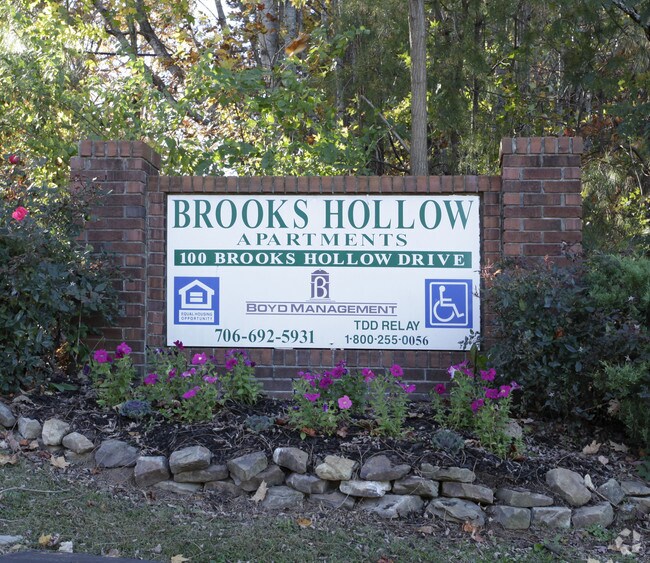 Brooks Hollow Apartments 100 Brooks Hollow Dr Jasper GA 30143