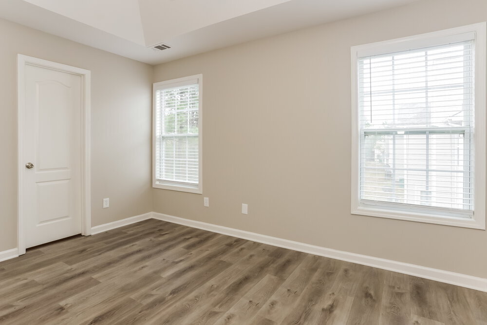 Building Photo - 5701 Castlebrook Dr