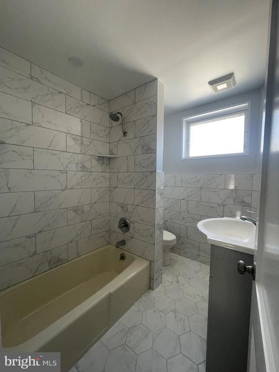 Building Photo - 1917 Winton Ave