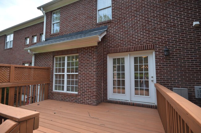 Building Photo - 103 Grande Dr