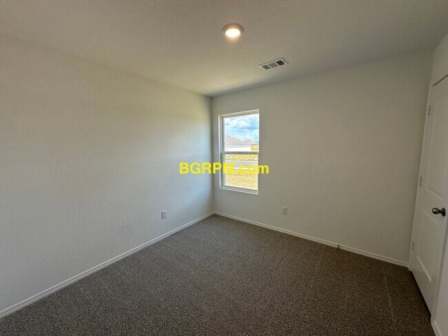Building Photo - Brand New Construction!