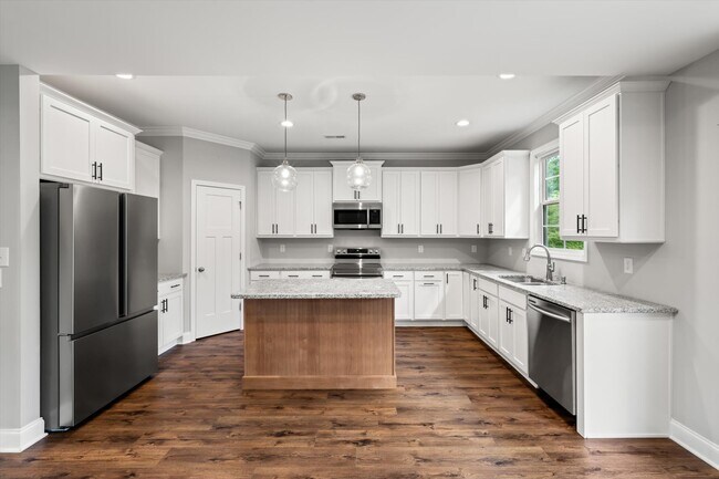 Building Photo - 9846 Foot Path Ln