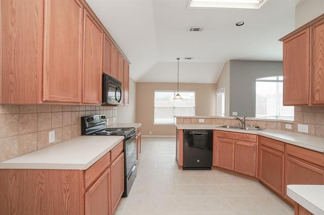 Building Photo - 1044 Southfork Dr
