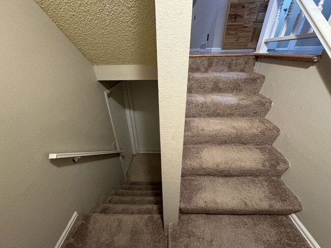 Building Photo - 150 N Carlton St